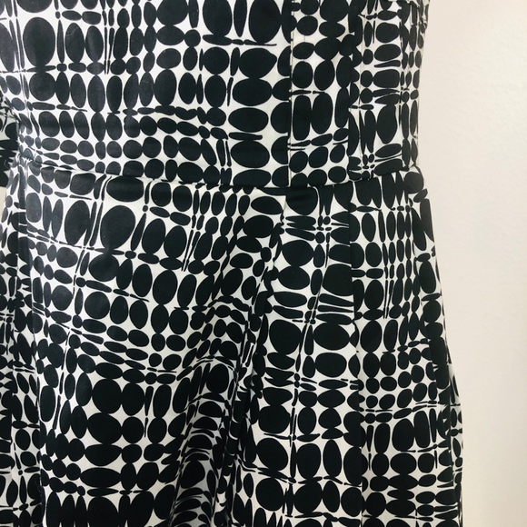 [Calvin Klein] Black/White Strapless Dress - Picture 4 of 7